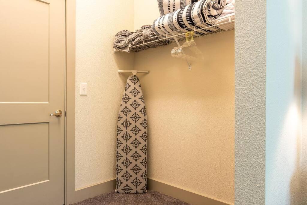 Beautiful Riverwalk Apt With Full Amenities, King Bed & Free Parking San Antonio Exterior foto