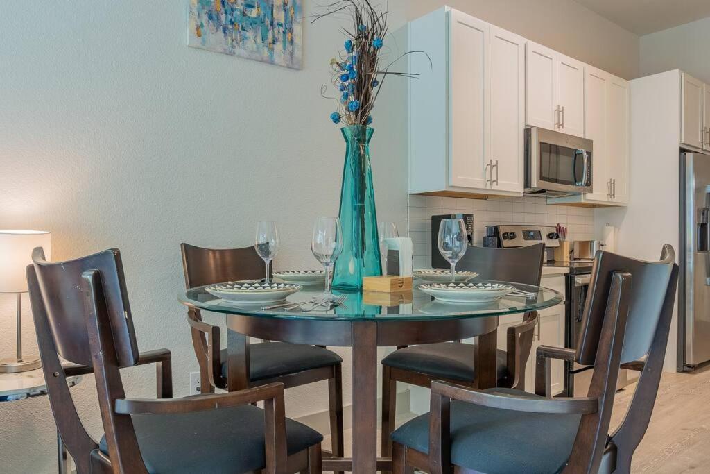 Beautiful Riverwalk Apt With Full Amenities, King Bed & Free Parking San Antonio Exterior foto