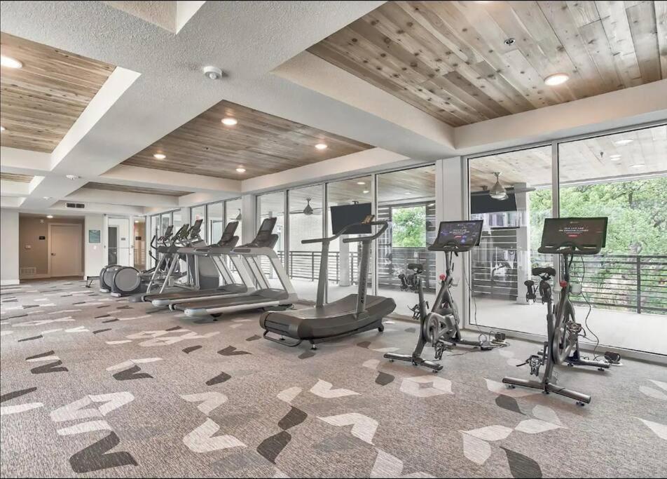 Beautiful Riverwalk Apt With Full Amenities, King Bed & Free Parking San Antonio Exterior foto