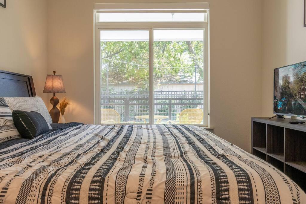 Beautiful Riverwalk Apt With Full Amenities, King Bed & Free Parking San Antonio Exterior foto